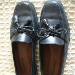 NWOT Naturlizer Blk Tassel Loafers 6 1/2